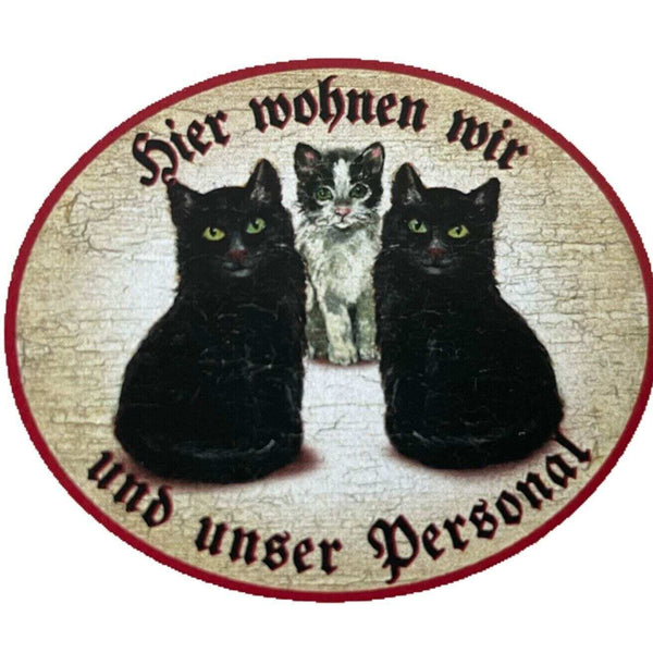 Kuk nostalgie holzschild "hier wohnen wir u.u. personal“ trio katze schwarzweiß