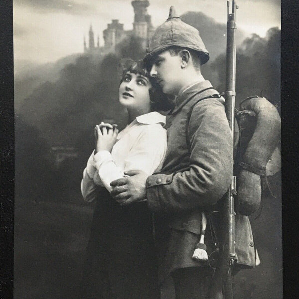 Stolzenfels am Rhein - Soldat mit Frau - Militär Krieg 400669 TH