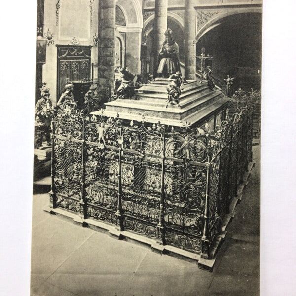 Innsbruck - Hofkirche - Kaiser-Maximillian-Grabdenkmal 40017 TH
