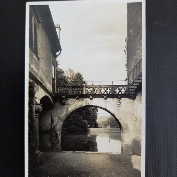 Mespelbrunn Schlosshof 400504 gr A
