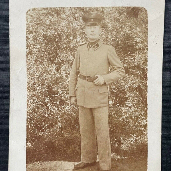 Porträt Soldat Uniform Schirmmütze Kragen Gürtel Militär Krieg 401041 TH A