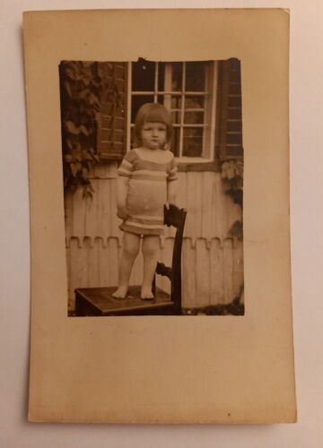 Foto Karte Kind am Stuhl 500101A gr D