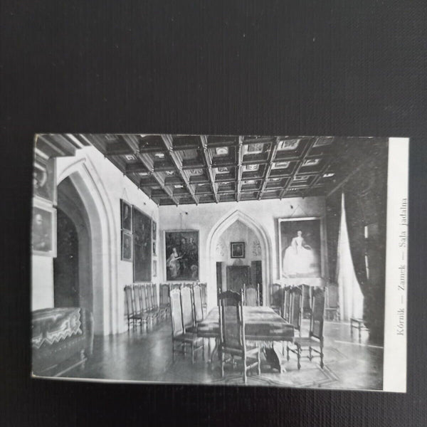 Kornik Zamek Sala jadalna 400841 gr A