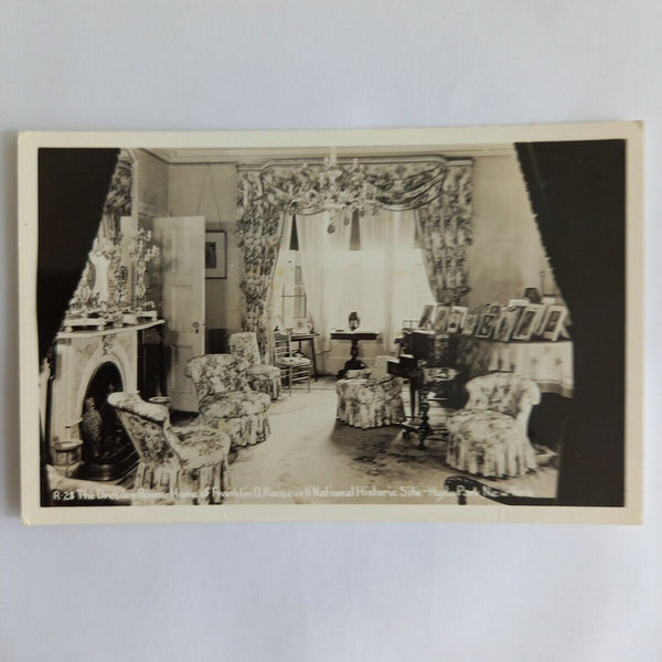 The Dresden Room, New York 20371 GR